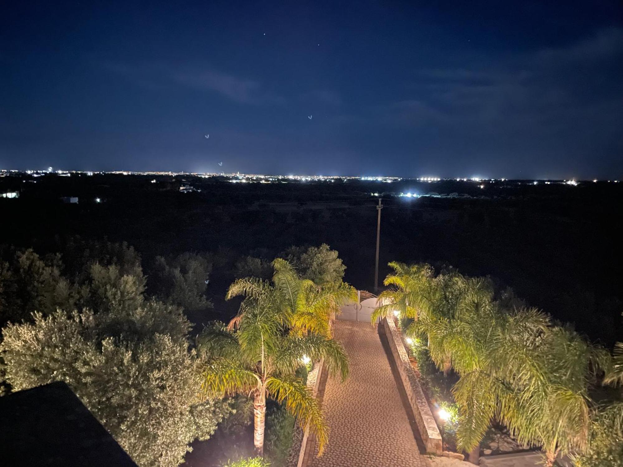 Alla Villa Di Angelo Monopoli Bilik gambar