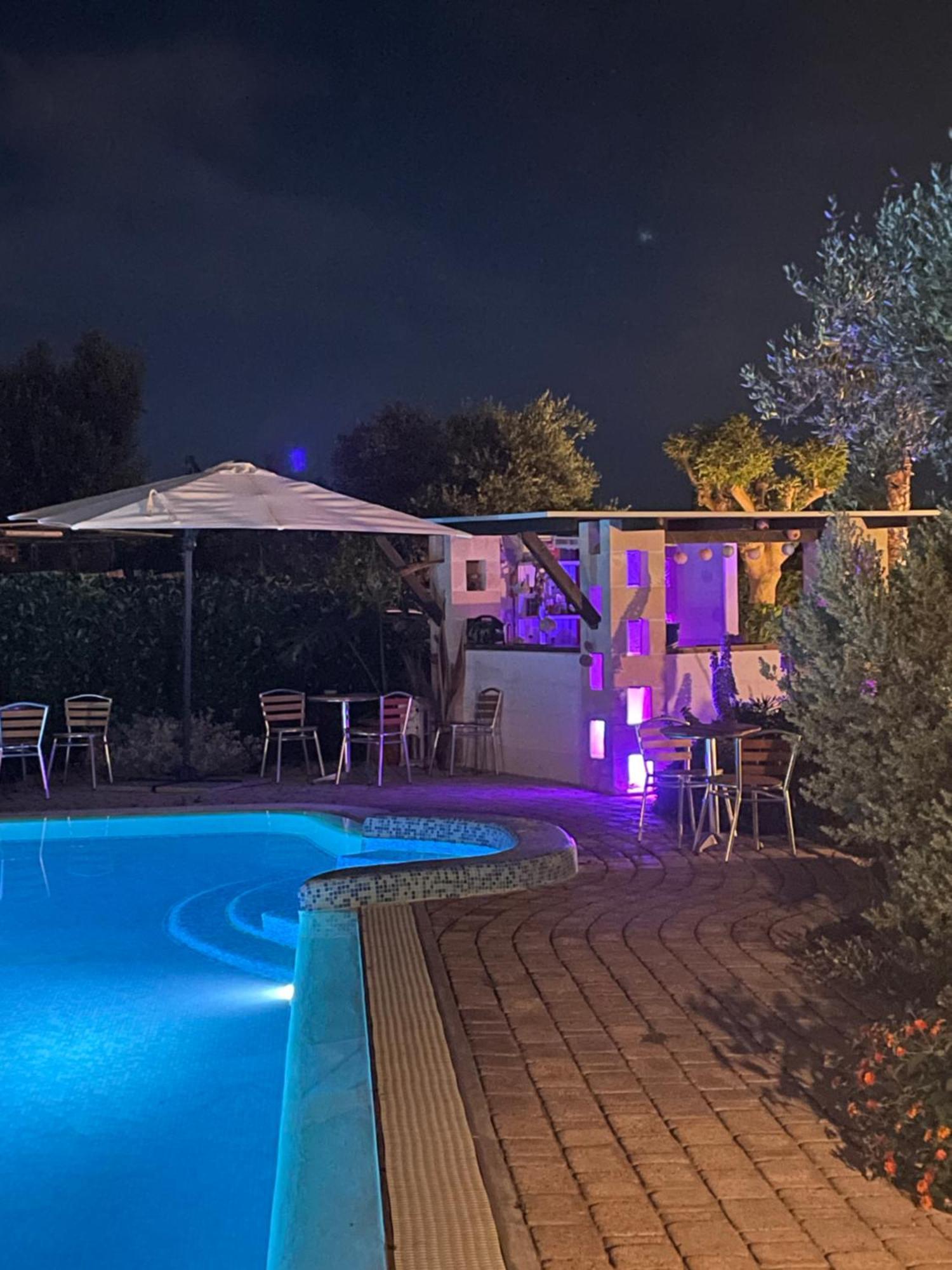 Alla Villa Di Angelo Monopoli Bilik gambar
