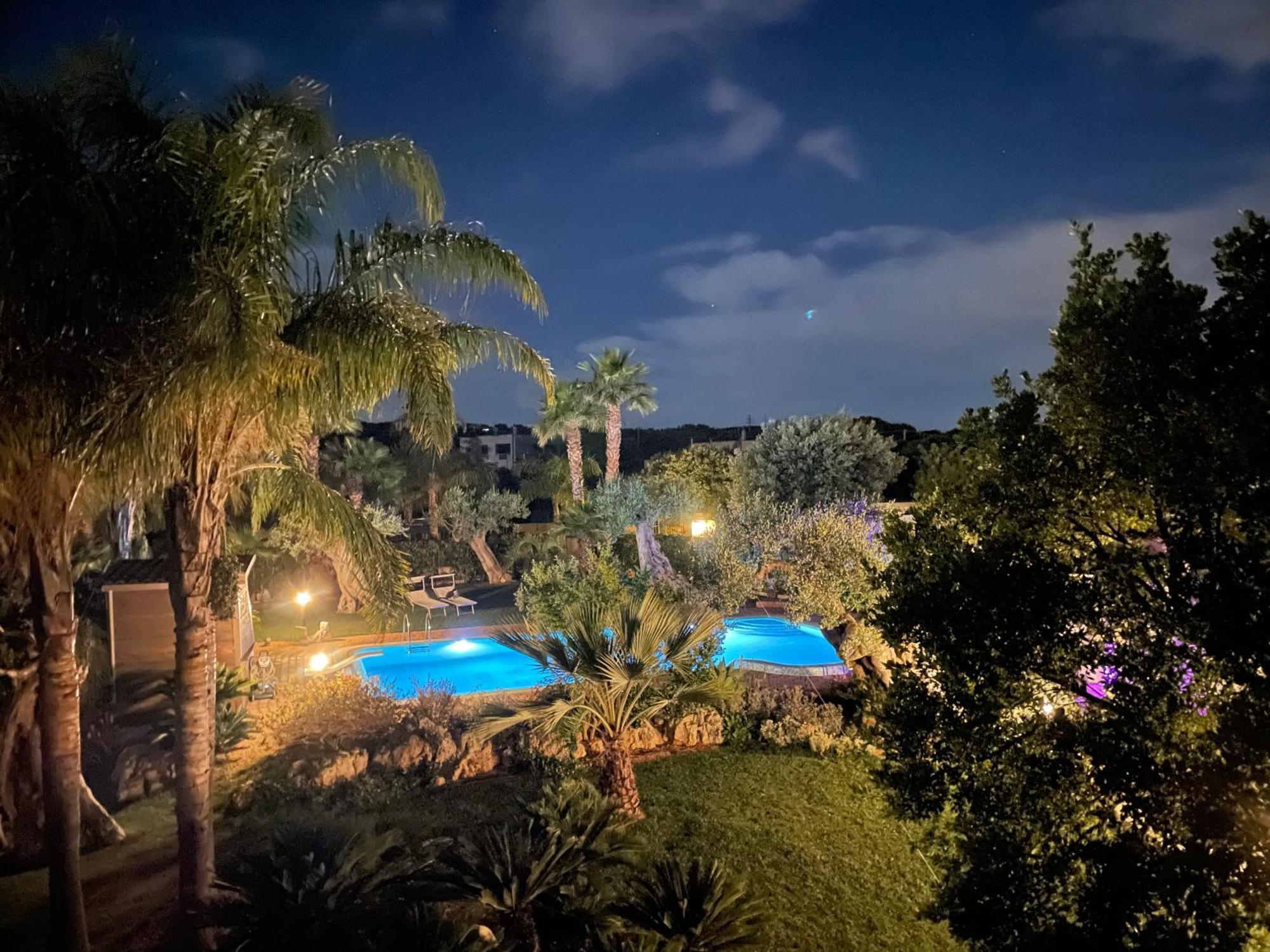Alla Villa Di Angelo Monopoli Bilik gambar